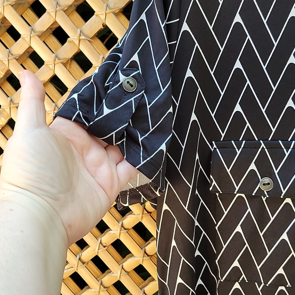Geometric Design Dress - Picture 2 of 6